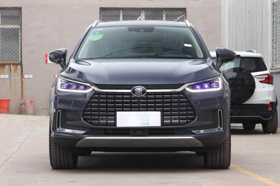 600-730KM Byd Tang รถยนต์ไฟฟ้าขนาดกลาง SUV 5 ประตู 7 ที่นั่ง