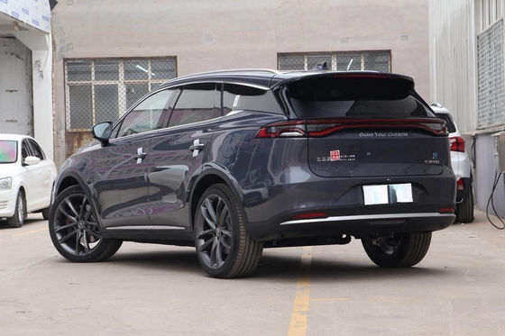 600-730KM Byd Tang รถยนต์ไฟฟ้าขนาดกลาง SUV 5 ประตู 7 ที่นั่ง