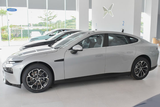 P7 2022 Xiaopeng รถยนต์ไฟฟ้า 480-670KM ขนาดกลาง Premium Intelligentize