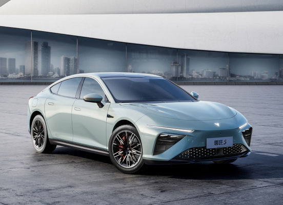 650-715KM Nezha Automobile Nezha S รถยนต์ไฟฟ้าขนาดกลางขนาดใหญ่