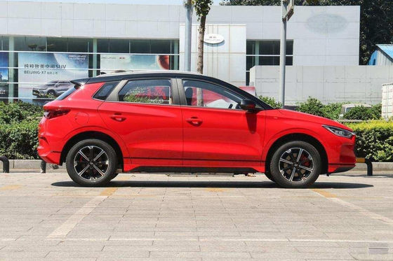 E2 BYD EV รถ รถซีดานขนาดกะทัดรัด BYD Electric Car 301-401KM 5 ที่นั่ง