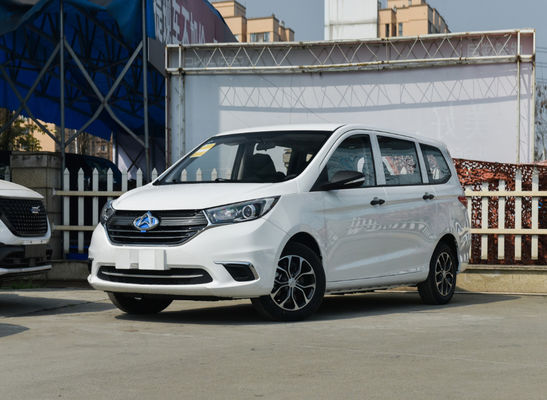 รถยนต์ไฟฟ้า MPV ขับทางเรียบ 402KM Changan Auchan A600ev 5 ที่นั่ง