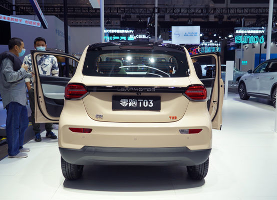 5 ประตู 4 ที่นั่ง Leap Motor T03 รถมินิคาร์ 403KM 0.6H Quick Charge