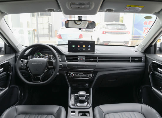Pure Electric S60EV Dongfeng Ev รถ 415KM พร้อม 4 ประตู 5 ที่นั่ง