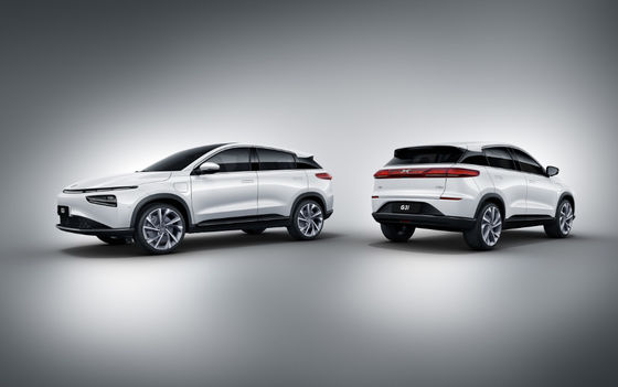 G3i 2022 รถยนต์ไฟฟ้า Xiaopeng 460-520KM ระยะไกลชาร์จเร็ว 5 ประตู 5 ที่นั่ง
