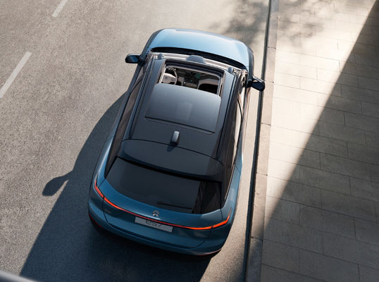 ES7 NIO รถยนต์ไฟฟ้าขนาดกลางขนาดใหญ่ Suv 485-620KM 5 ประตู 5 ที่นั่งรายละเอียดสินค้า
