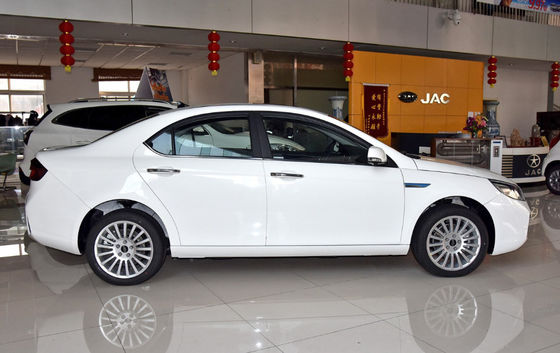 350-402KM รถยนต์ไฟฟ้า JAC มอเตอร์เดี่ยว JAC Iev A50 รถยนต์ไฟฟ้าอัตโนมัติ