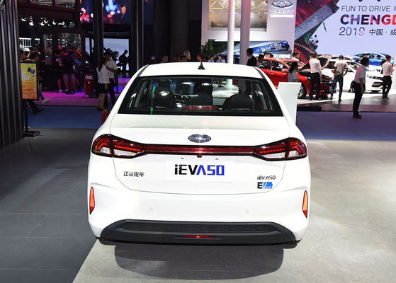 350-402KM รถยนต์ไฟฟ้า JAC มอเตอร์เดี่ยว JAC Iev A50 รถยนต์ไฟฟ้าอัตโนมัติ