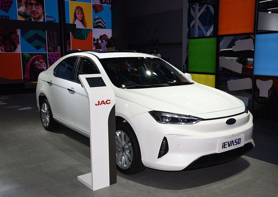 350-402KM รถยนต์ไฟฟ้า JAC มอเตอร์เดี่ยว JAC Iev A50 รถยนต์ไฟฟ้าอัตโนมัติ