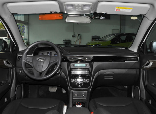 350-402KM รถยนต์ไฟฟ้า JAC มอเตอร์เดี่ยว JAC Iev A50 รถยนต์ไฟฟ้าอัตโนมัติ