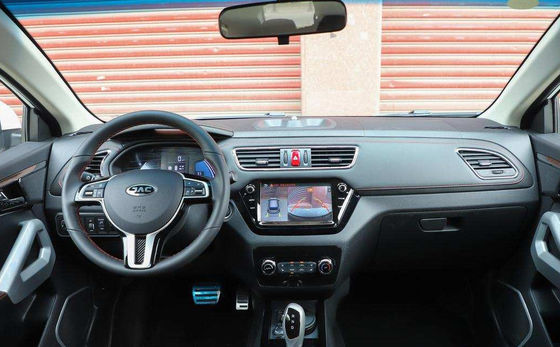 IEV7S JAC มอเตอร์ยานยนต์ไฟฟ้า JAC Ev Car 402KM 5 ประตู 5 ที่นั่ง