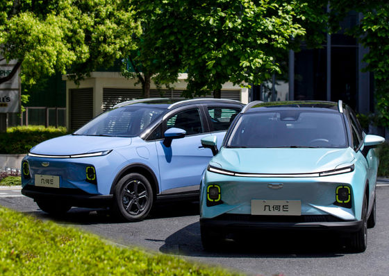 60kw Geely Suv Electric Geometry E Geely 320-410KM 5 ประตู 4 ที่นั่ง