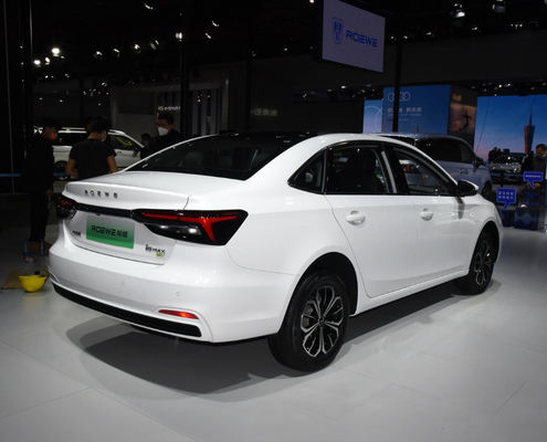 0.5H การชาร์จด่วน SAIC มอเตอร์รถยนต์ไฟฟ้า Roewe I6 MAX EV 502-605KM