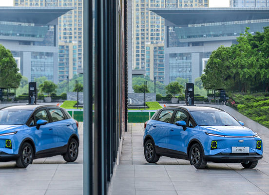 Geometry E เล็ก SUV EV รถ 320-410KM รถ Suv ไฟฟ้าสุดหรู 60kw