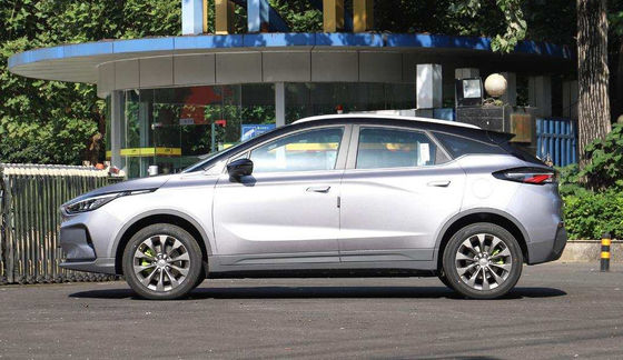 Geometry C รถยนต์ไฟฟ้า Suv 400-550KM ขนาดกะทัดรัด 5 ประตู 5 ที่นั่ง