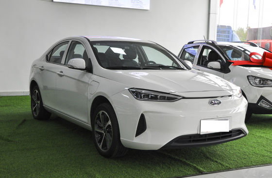 JAC IEVA50 Jianghuai 2020-2021 รถยนต์ไฟฟ้าอัตโนมัติ 350-402KM 4 ประตู 5 ที่นั่ง