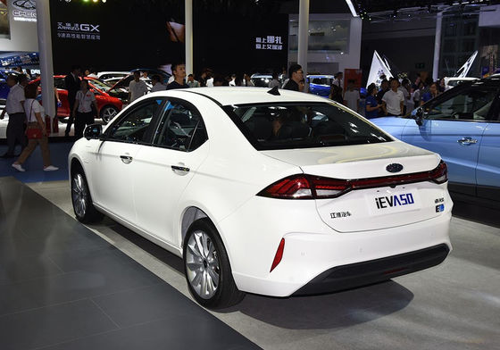 JAC IEVA50 Jianghuai 2020-2021 รถยนต์ไฟฟ้าอัตโนมัติ 350-402KM 4 ประตู 5 ที่นั่ง