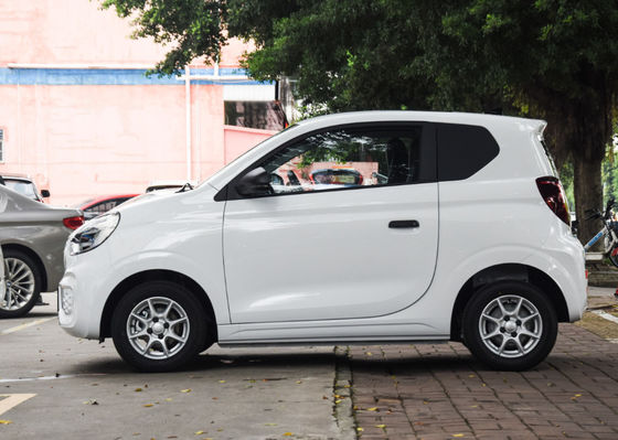 311KM SAIC Motor Electric Car Saic Roewe Clever Ev 3 ประตู 4 ที่นั่ง