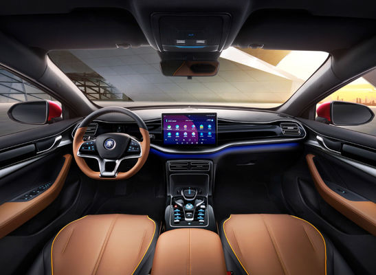 400-600KM Compact Byd Qin Plus Ev 4 ประตู 5 ที่นั่งประสิทธิภาพสูง